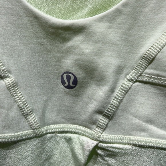 Lululemon fitted work out top with looser bottom, size 8 - Picture 3 of 3